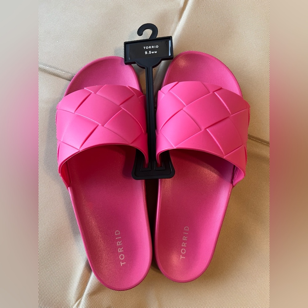 Torrid Hot pink slides